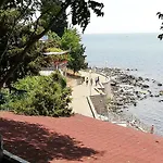 Lejlighed Debbies 2 Bed With Pool And Garden Views *