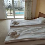 Lejlighed Debbies 2 Bed With Pool And Garden Views