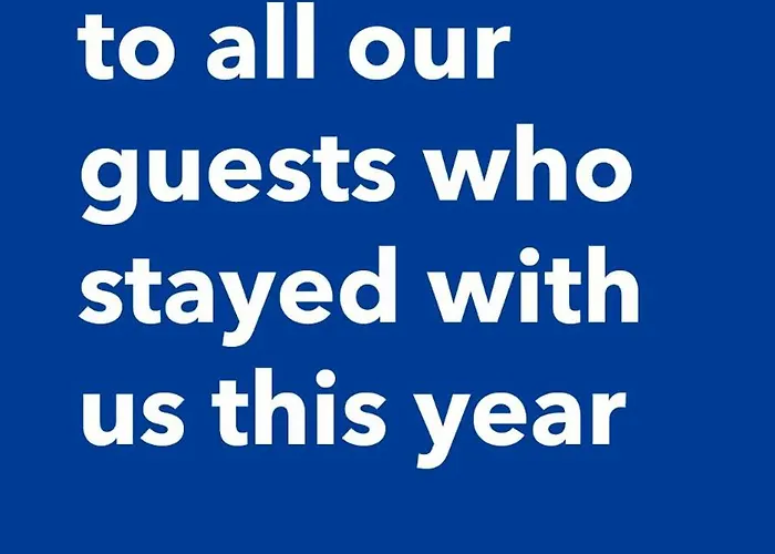 Daire Debbies 2 Bed With Pool And Garden Views