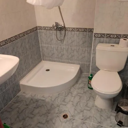 Debbies 2 Bed With Pool And Garden Views * Солнечный берег