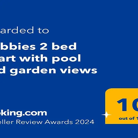 Debbies 2 Bed With Pool And Garden Views Апартаменты