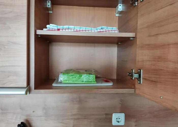 Debbies 2 Bed With Pool And Garden Views דירה סאני ביץ'